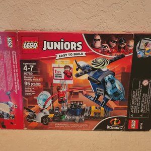 LEGO Juniors Incredibles 2 Elastigirl’s Rooftop Pursuit 10759